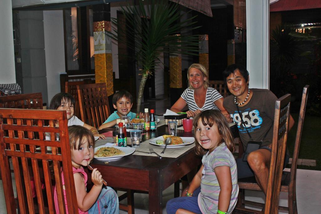 Dangin Mangkalan Homestay Munduk エクステリア 写真