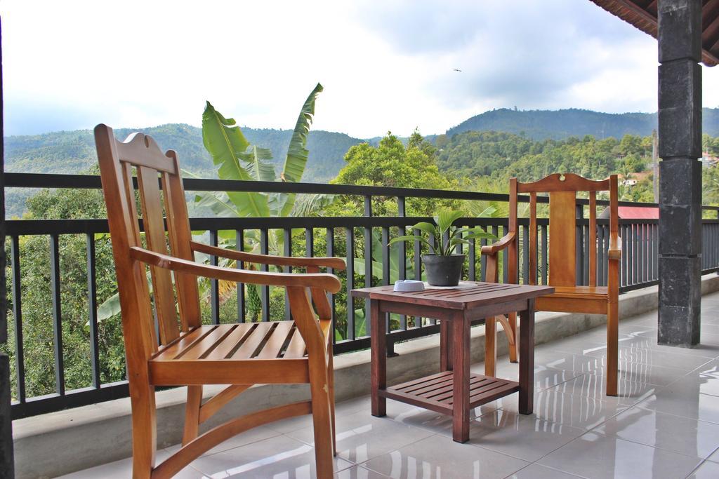 Dangin Mangkalan Homestay Munduk 部屋 写真